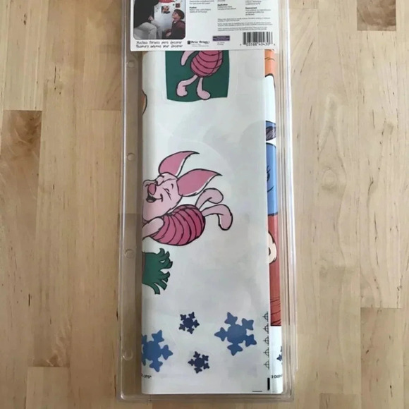 Jumbo Pooh Winter Pre-Cut Reusable Wall Stick Ups - Picture 4 of 6